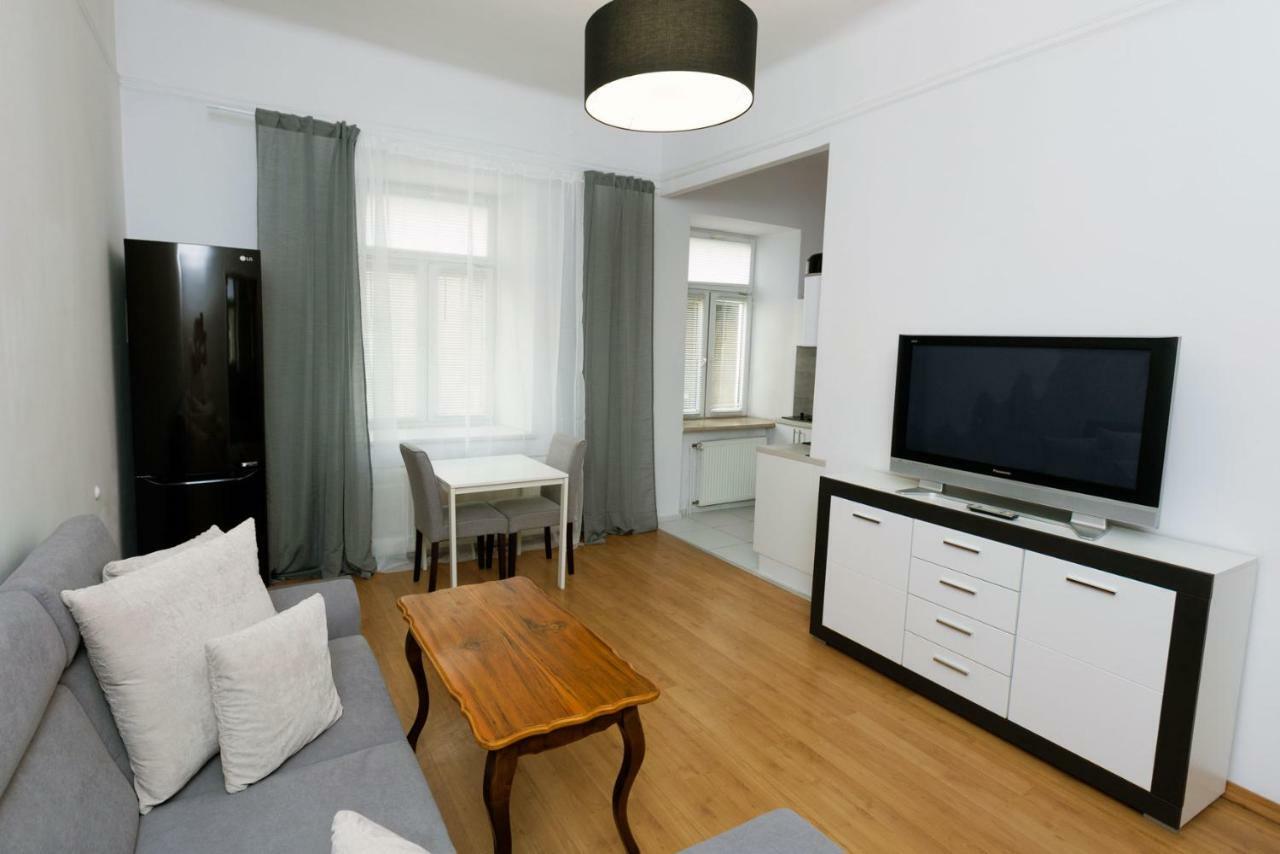 Apartment - Old Town - Cyrulicza Lublin Eksteriør billede